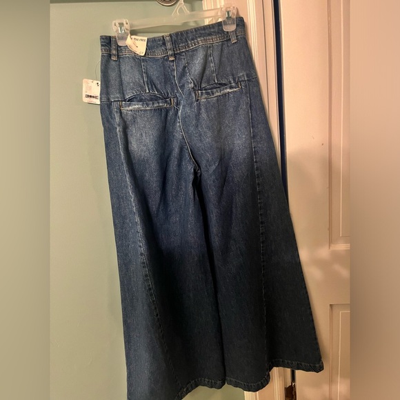 NWT We the Free Equinox Trouser Jeans - Picture 2 of 9